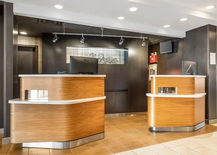 Comfort Inn & Suites Bethlehem Lehigh Valley Airport